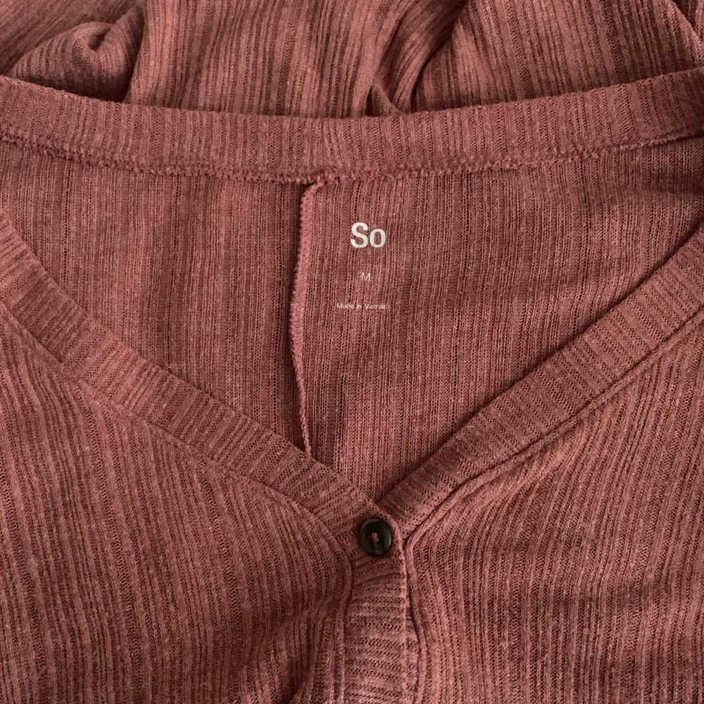 SO Women's Button Down Dusty Rose Long Sleeve Top - Picture 5 of 6